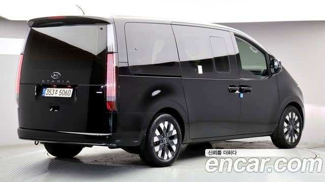 Hyundai Staria, 2021