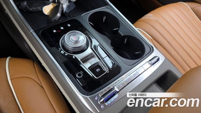 Kia Carnival 2024 — ფოტო 9/20