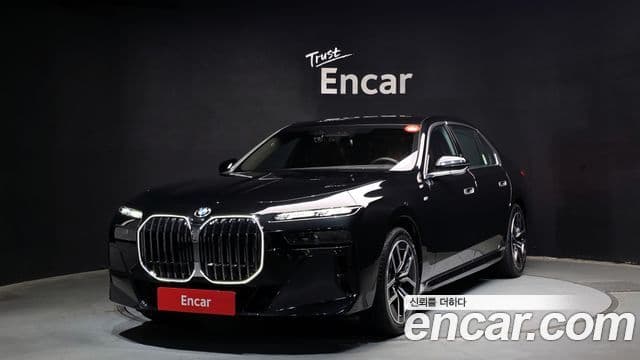 BMW 7 Series 2025 — Фото 1/20