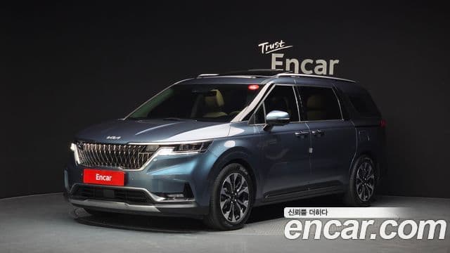 Kia Carnival 2022 — Фото 1/20