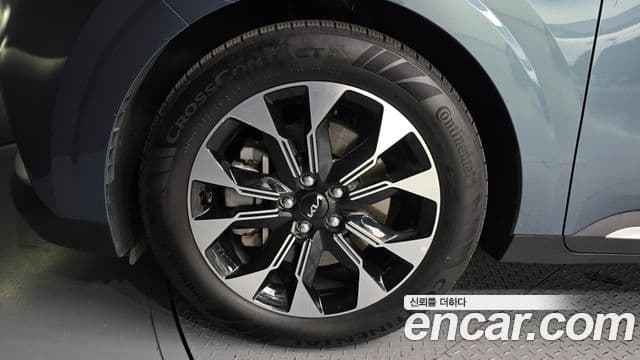 Kia Carnival 2022 — Фото 5/20