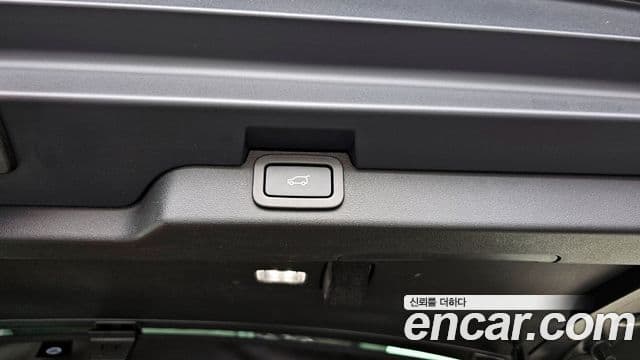 Land Rover Discovery 5 2020 — Photo 11/36