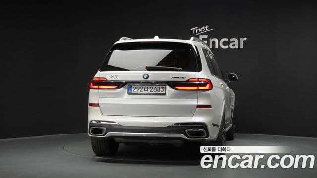 BMW X7 2025 — Photo 9/20
