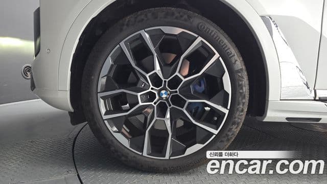 BMW X7 2025 — Photo 15/20