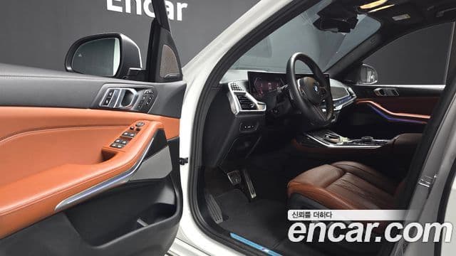 BMW X7 2025 — Photo 10/20