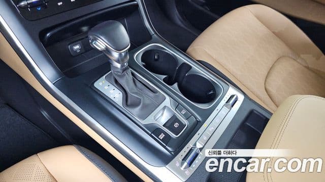 Kia Carnival 2022 — Şəkil 9/20