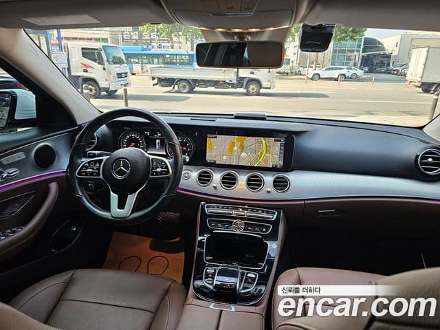 Mercedes-Benz E-Class 2019 — Şəkil 10/20