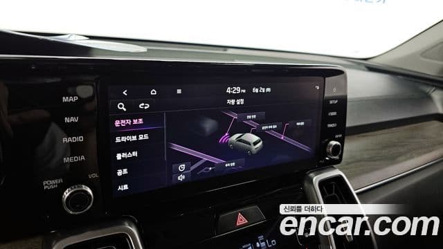 Kia Sorento 2022 — ფოტო 15/20