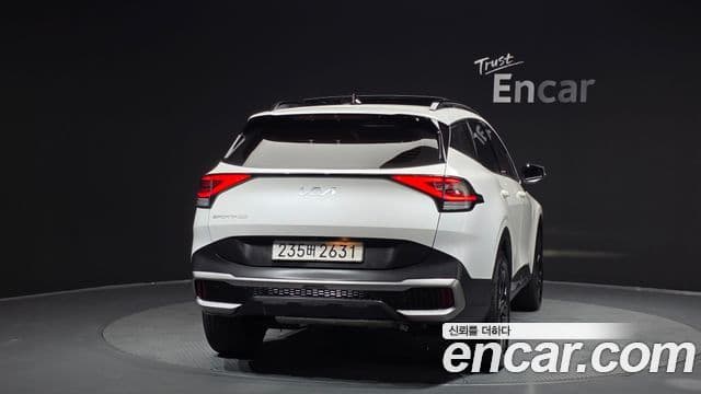 Kia Sportage 2022 — Фото 4/20