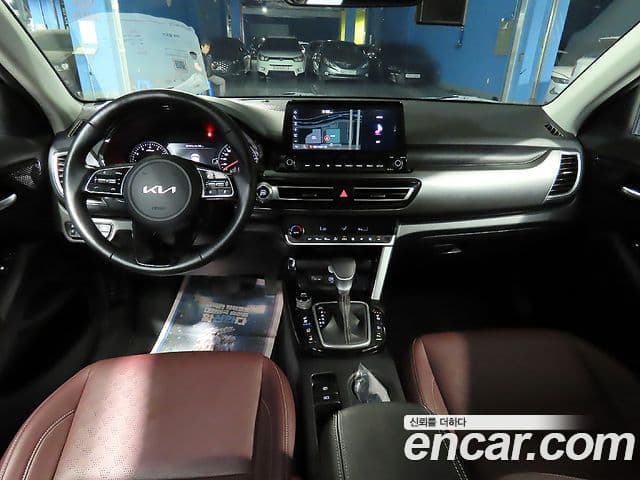 Kia Seltos 2022 — ფოტო 4/20