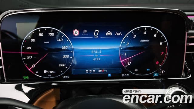 Mercedes-Benz E-Class 2026 — ფოტო 8/20