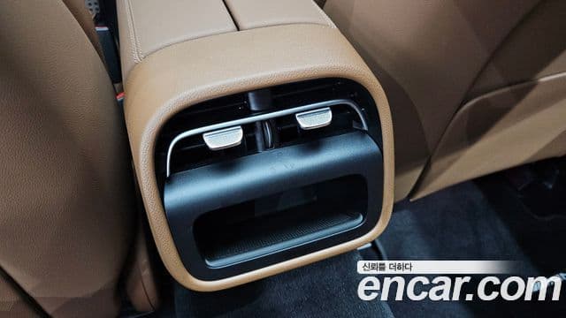 Mercedes-Benz E-Class 2026 — Photo 30/35