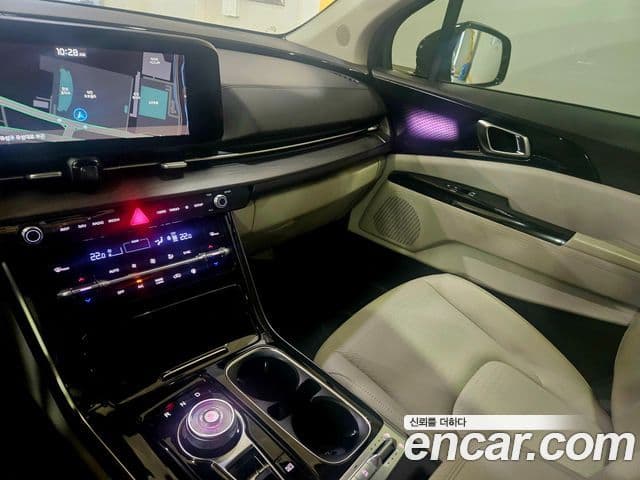 Kia Carnival 2021 — Şəkil 17/20