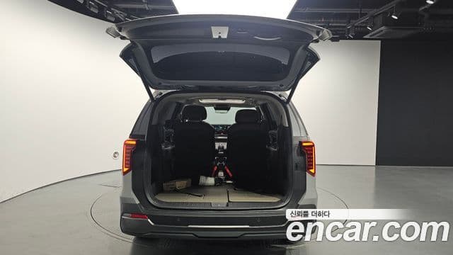 Kia Carnival 2025 — фото 20 из 20