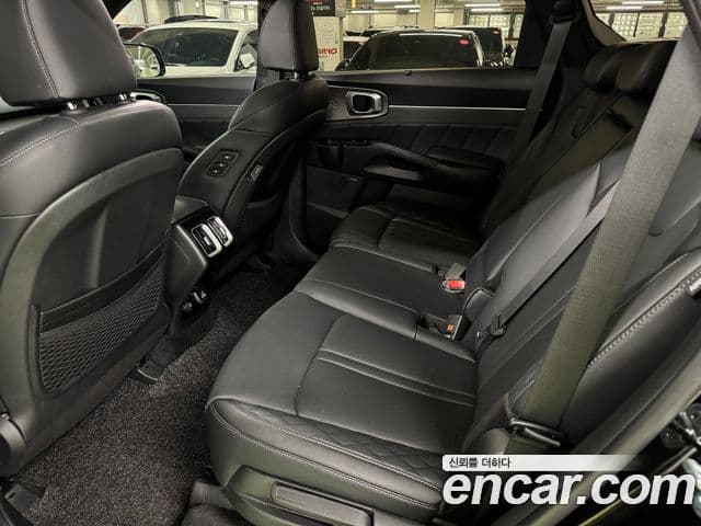 Kia Sorento 2024 — Şəkil 14/20