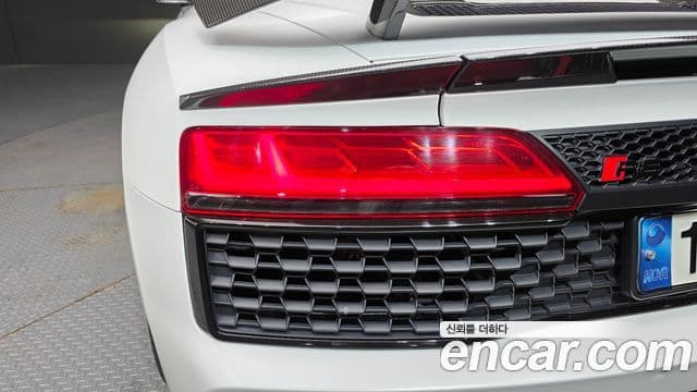 Audi R8 2019 — Photo 11/29