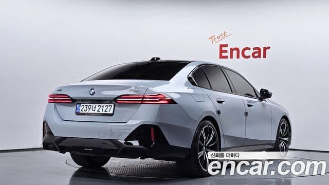 BMW 5 Series 2024 — ფოტო 2/20