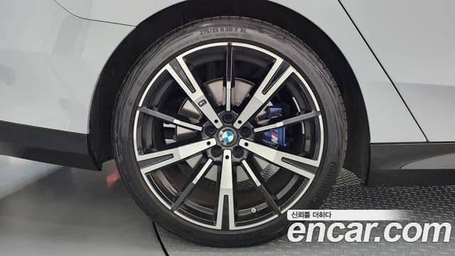BMW 5 Series 2024 — ფოტო 5/20