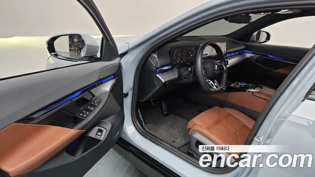 BMW 5 Series 2024 — ფოტო 10/20