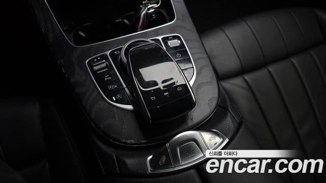 Mercedes-Benz E-Class 2019 — фото 20 из 20