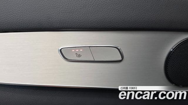 Mercedes-Benz GLC-Class 2019 — Şəkil 17/20