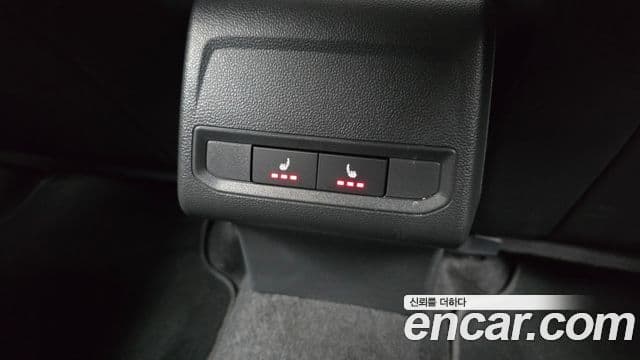 Volkswagen Jetta 2023 — ფოტო 19/20