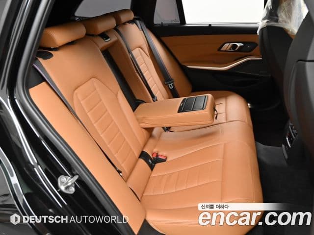 BMW 3 Series 2022 — Фото 13/20