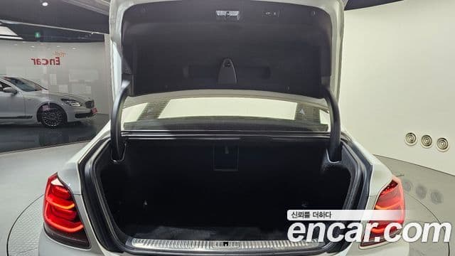 Kia The K9 2018 — Şəkil 20/20