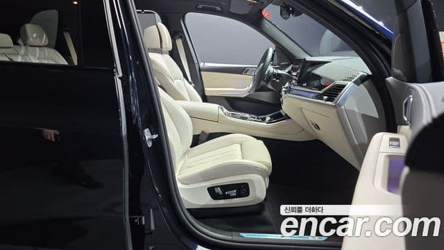 BMW X5 2025 — Photo 11/30