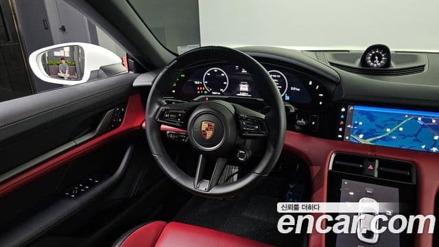 Porsche Taycan 2024 — ფოტო 7/20