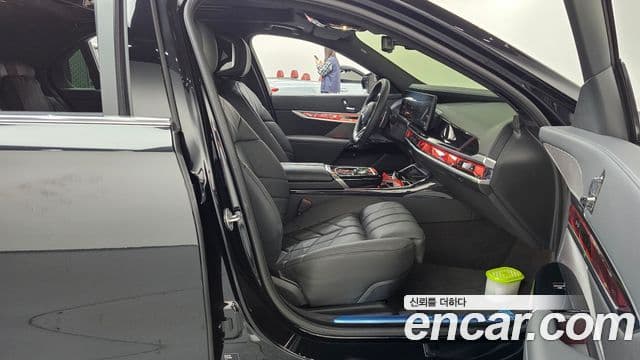 BMW 7 Series 2025 — Photo 2/41