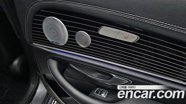Mercedes-Benz E-Class 2019 — Şəkil 18/20