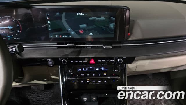 Kia Carnival 2023 — Фото 12/20