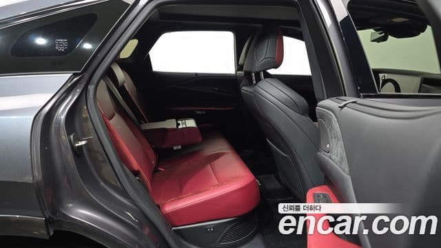 Lexus RX500h 2024 — фото 12 из 20