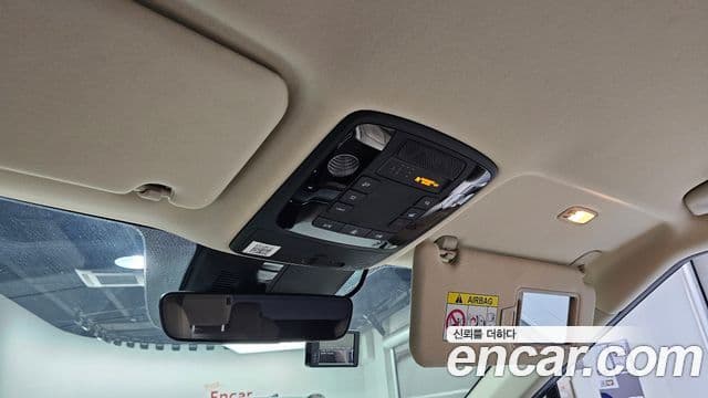 Kia Carnival 2021 — фото 20 из 20