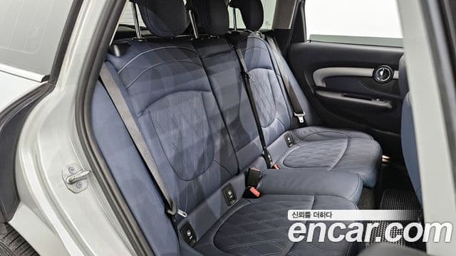 Mini Cooper Clubman 2021 — Şəkil 16/35