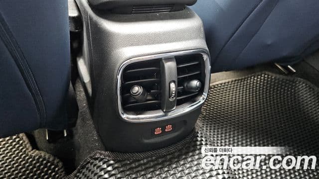 Mini Cooper Clubman 2021 — Şəkil 27/35