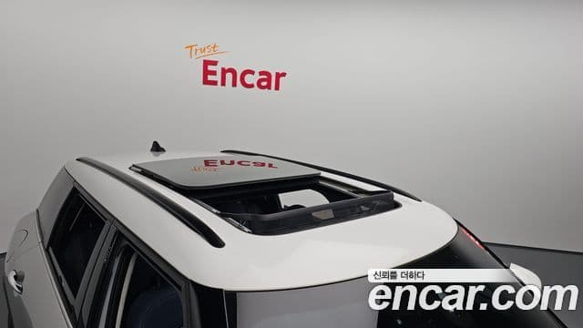 Mini Cooper Clubman 2021 — Şəkil 10/35