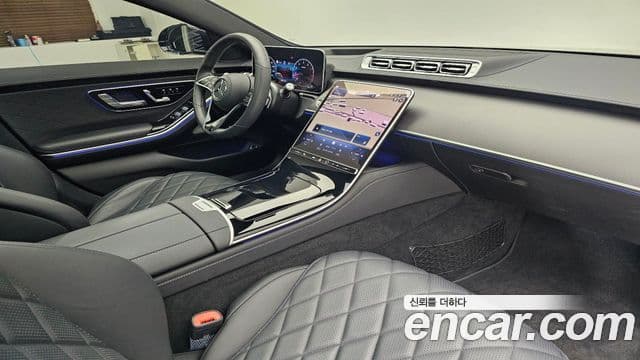Mercedes-Benz S-Class 2025 — Photo 1/20