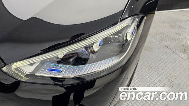 Mercedes-Benz S-Class 2025 — Photo 4/20