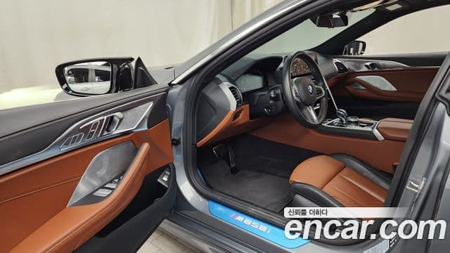 BMW 8 Series 2024 — Şəkil 10/20