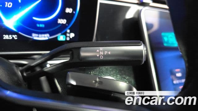 Mercedes-Benz EQS 2022 — ფოტო 28/33