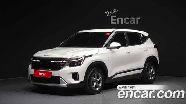 Kia Seltos 2023 — Şəkil 1/20