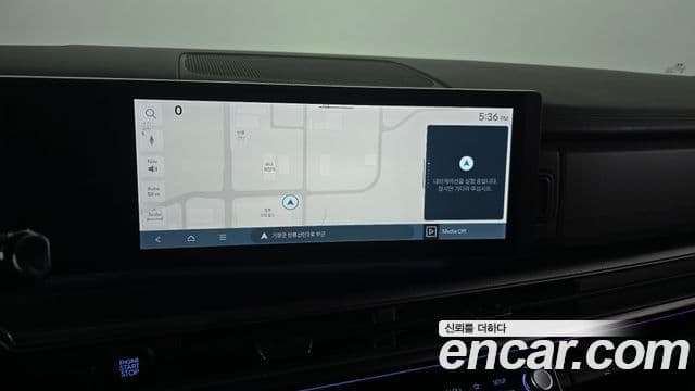 Hyundai Santa Fe 2024 — ფოტო 15/20