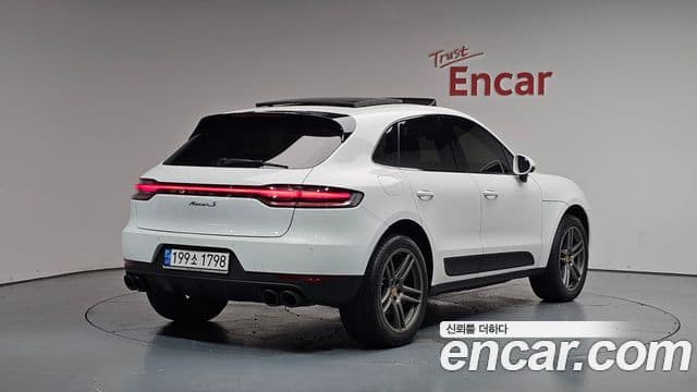 Porsche Macan 2021 — Şəkil 2/20