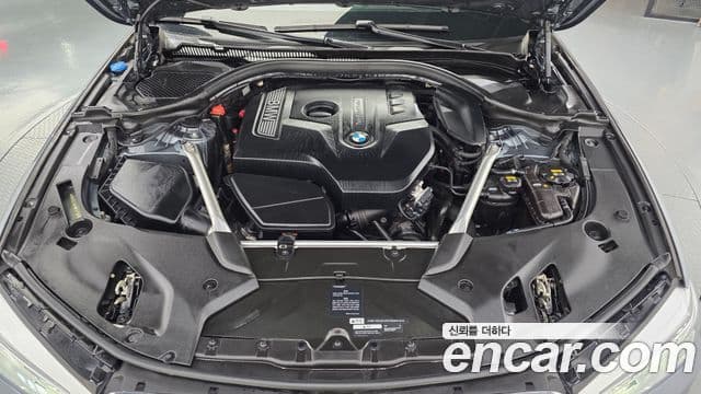 BMW 5 Series 2018 — ფოტო 6/20