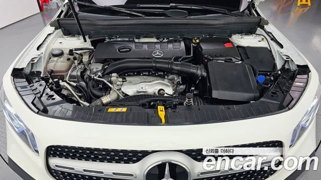 Mercedes-Benz GLB-Class 2023 — фото 6 из 20