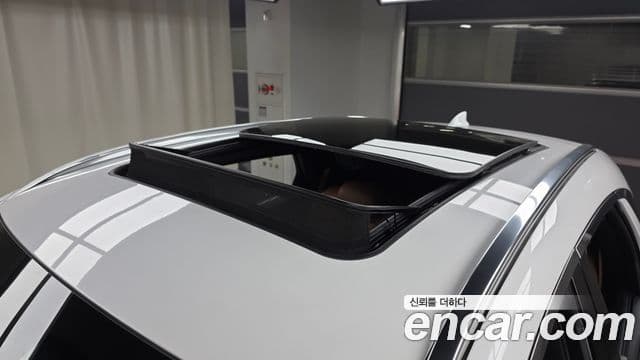 Genesis GV70 2023 — фото 20 из 20