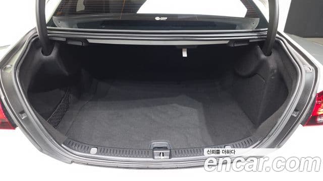 Mercedes-Benz E-Class 2021 — Фото 20/20