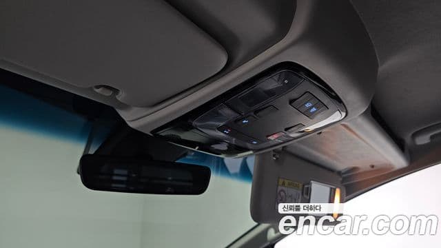 Hyundai Staria 2024 — Фото 16/20